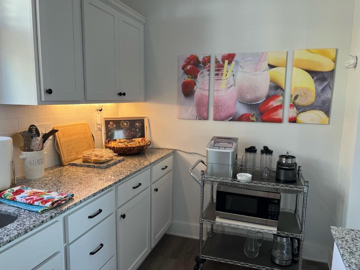 New Centennial Park Luxury Smart Home W Courtyard Фейетвилл Экстерьер фото