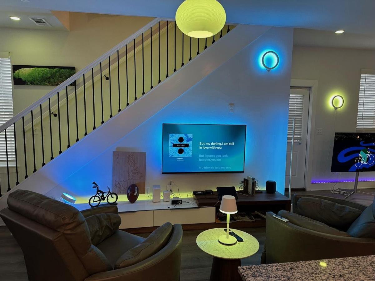 New Centennial Park Luxury Smart Home W Courtyard Фейетвилл Экстерьер фото